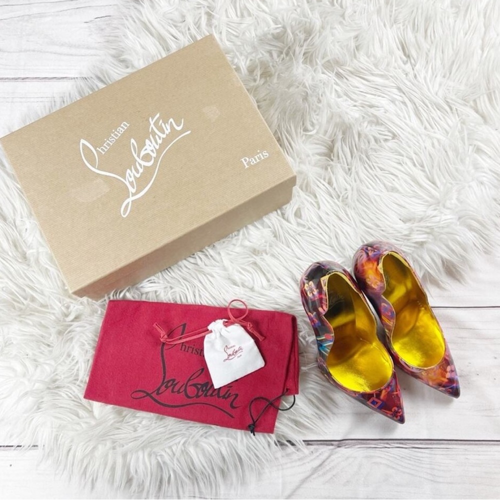 Christan Louboutin Hot Chick Patent Leather Logo Disco Pumps 100 Size 38